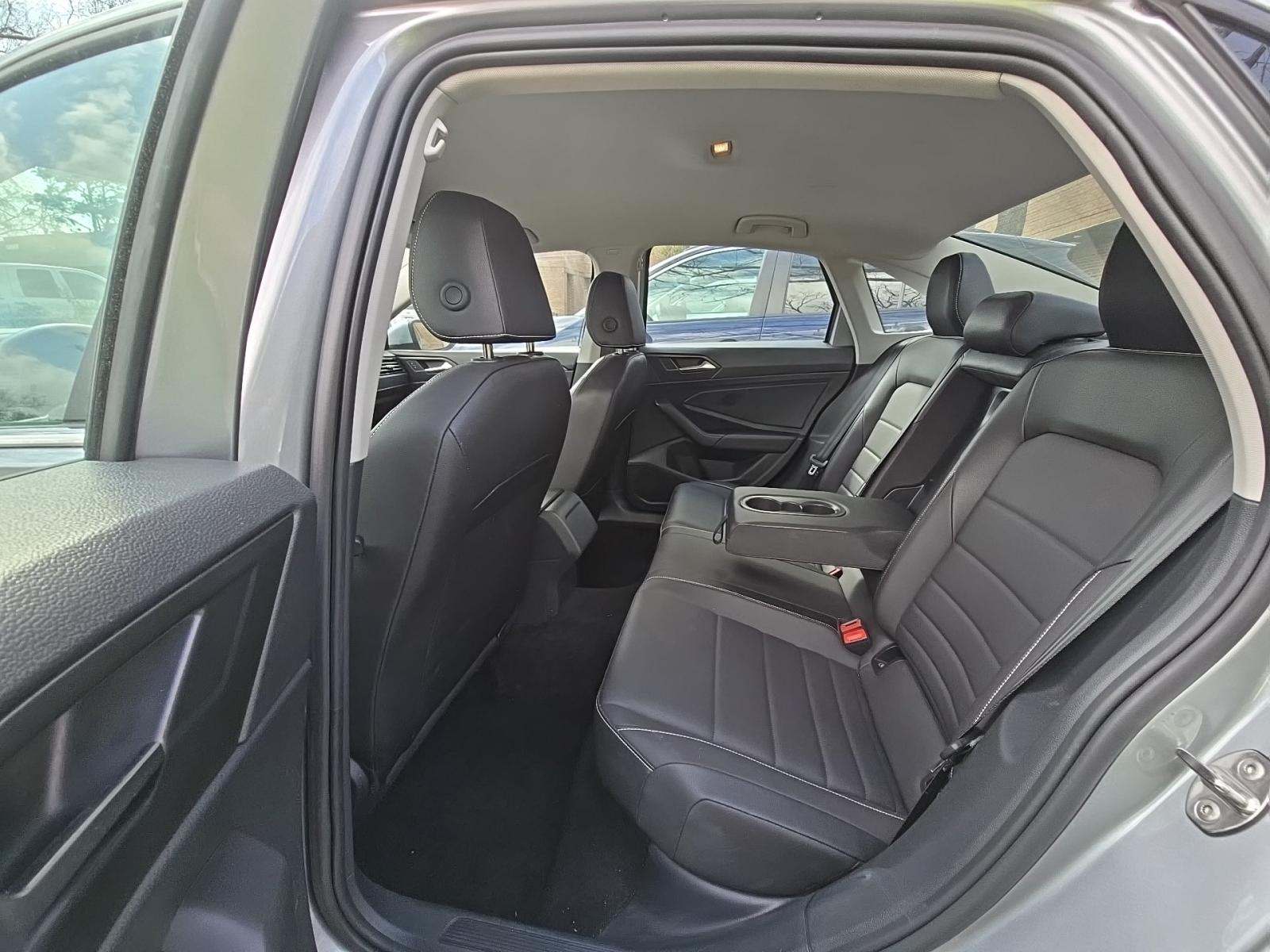 2024 Volkswagen Jetta 1.5T SE FWD