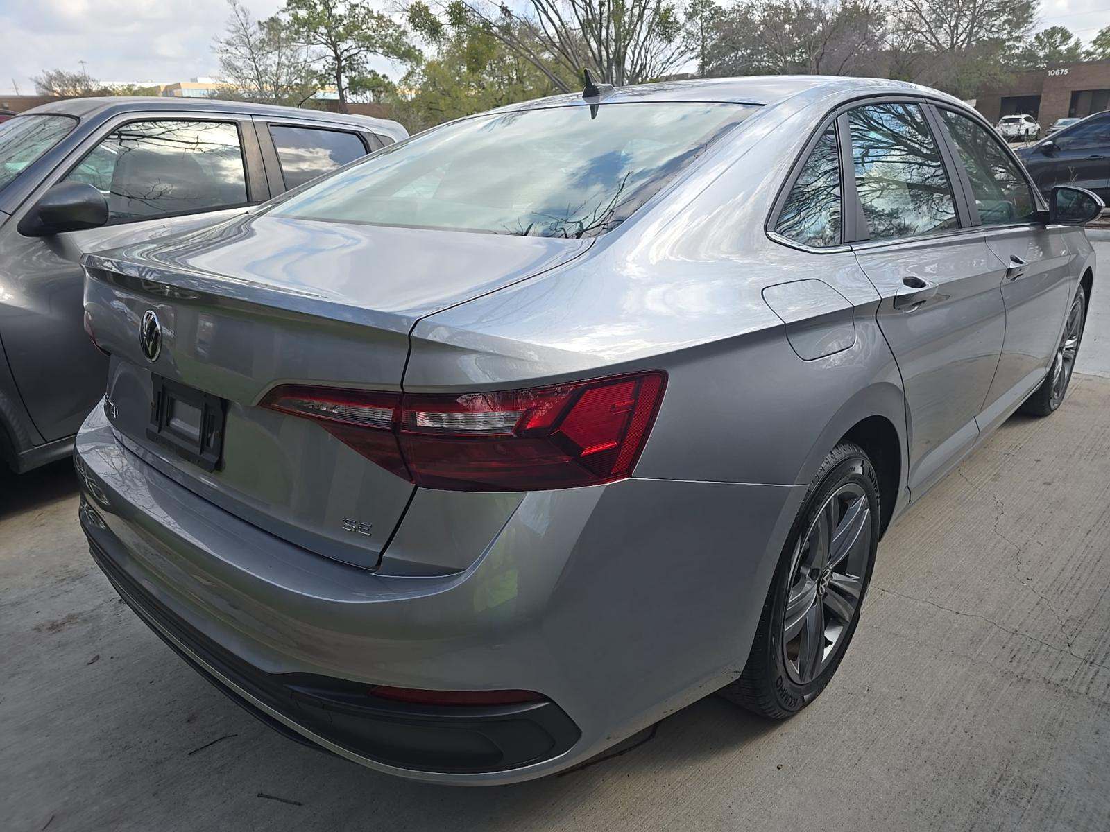 2024 Volkswagen Jetta 1.5T SE FWD