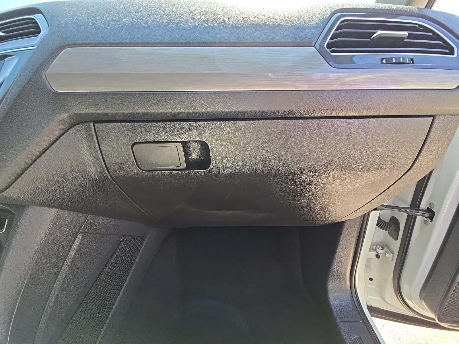 2021 Volkswagen Tiguan 2.0T SE FWD