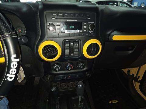 JEEP UNLIMITED SAHARA - 10