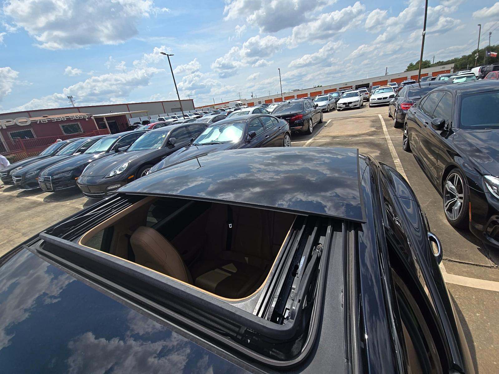 2017 Porsche Panamera Base RWD