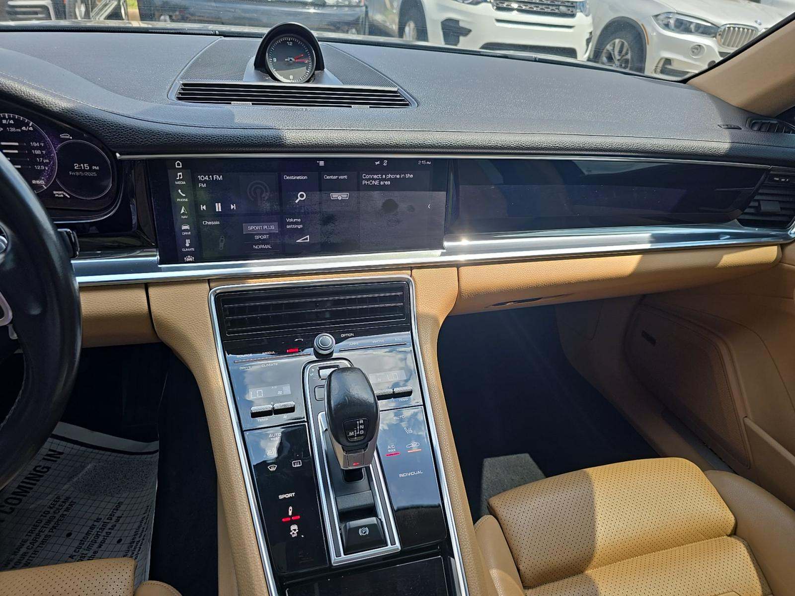 2017 Porsche Panamera Base RWD