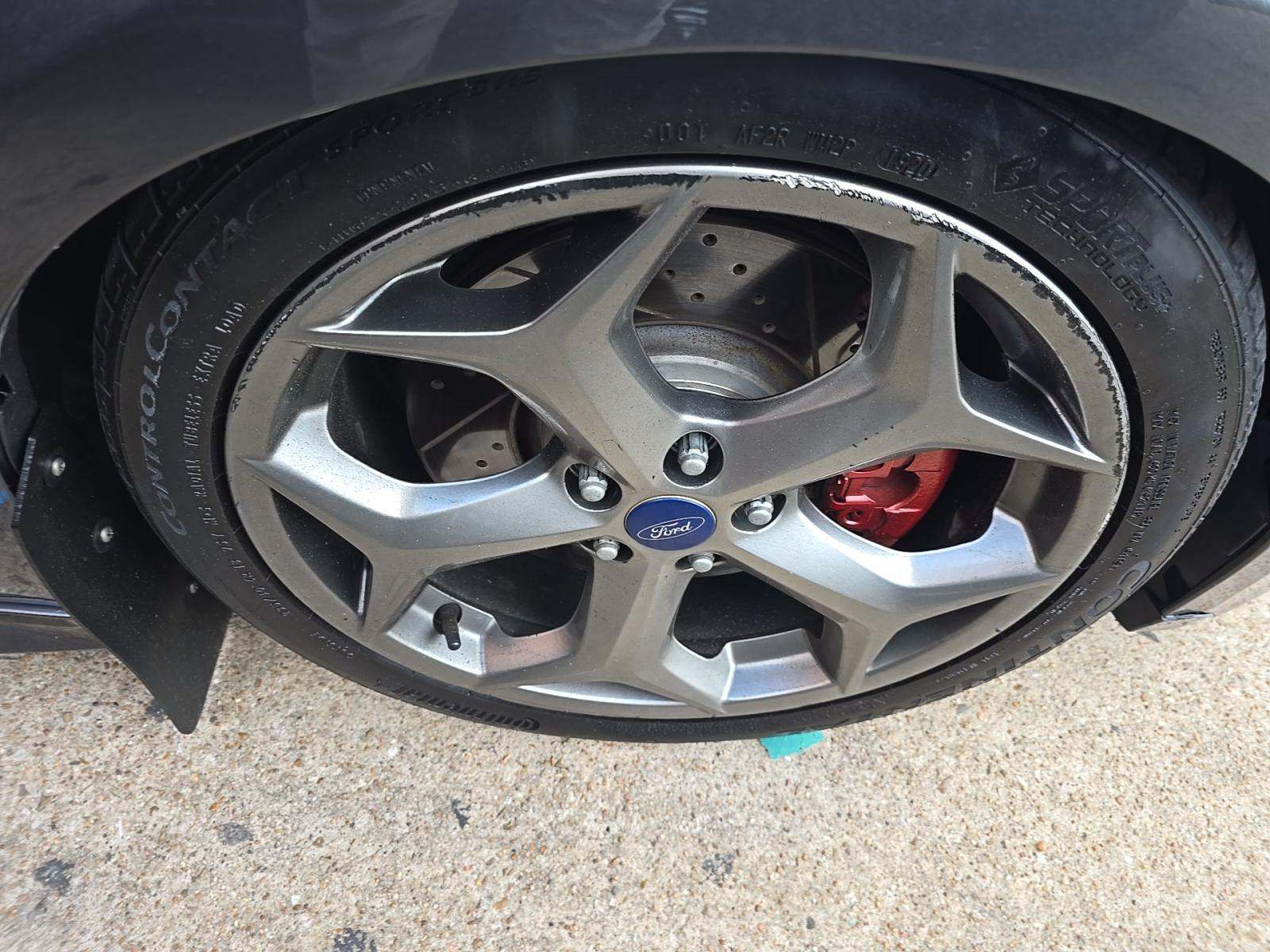 2016 Ford Focus ST FWD