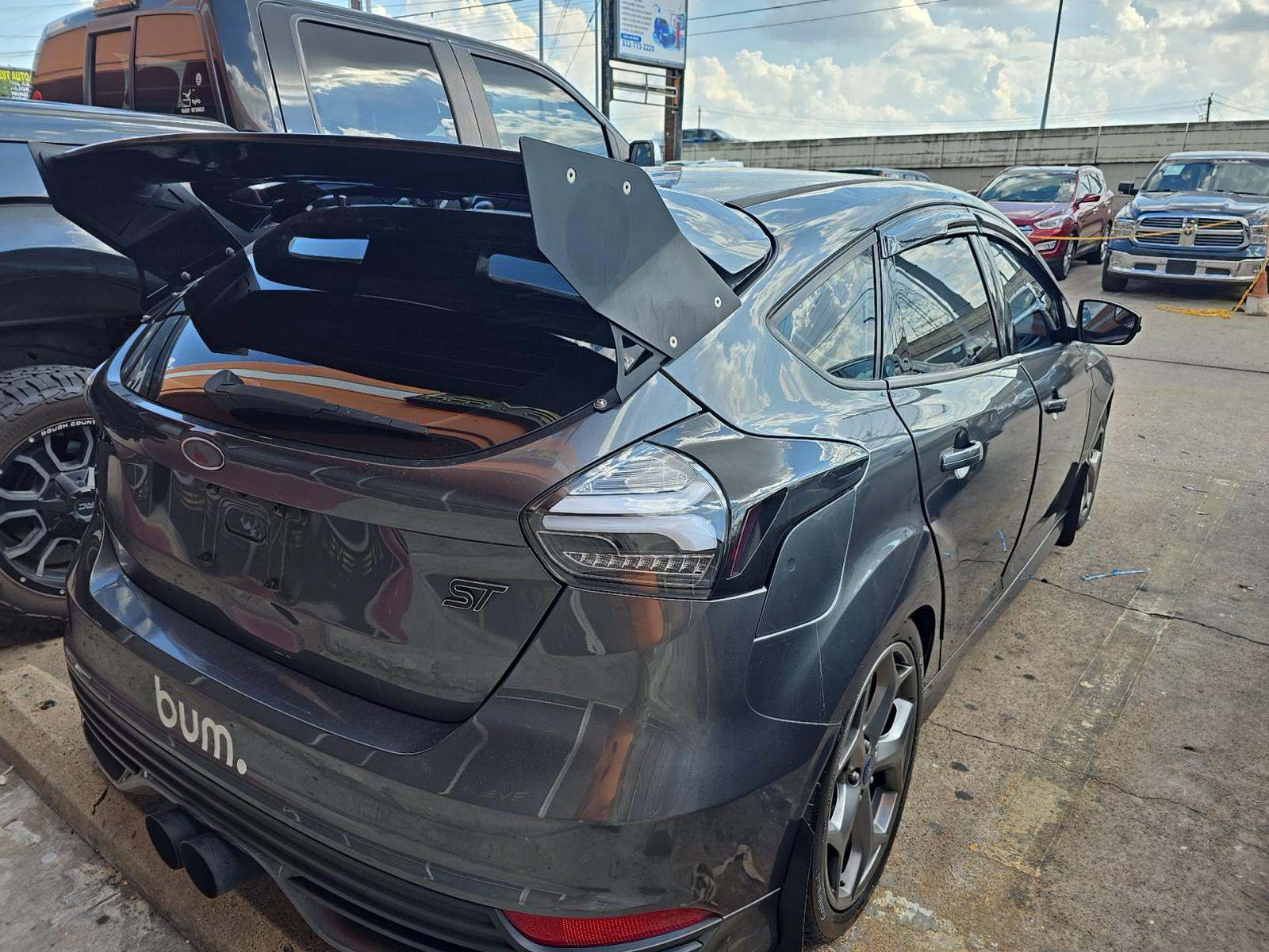 2016 Ford Focus ST FWD