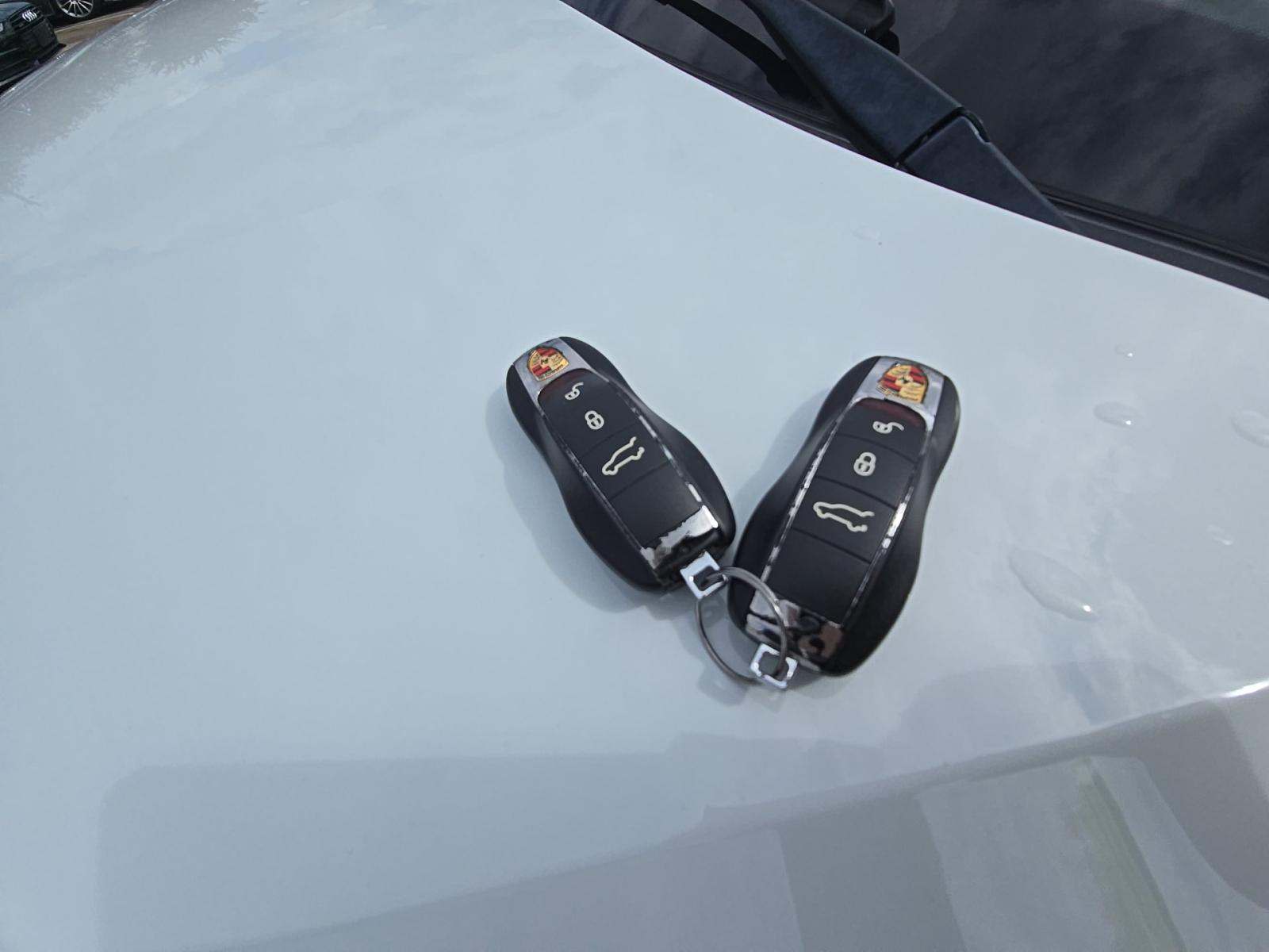 PORSCHE CAYENNE - 4