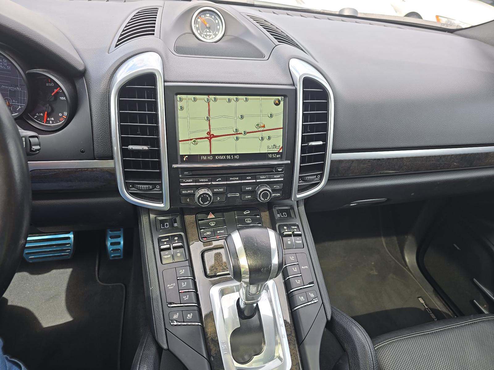 PORSCHE CAYENNE - 6