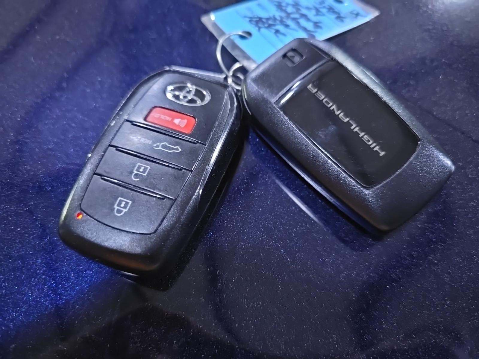 2024 Toyota Highlander Platinum FWD