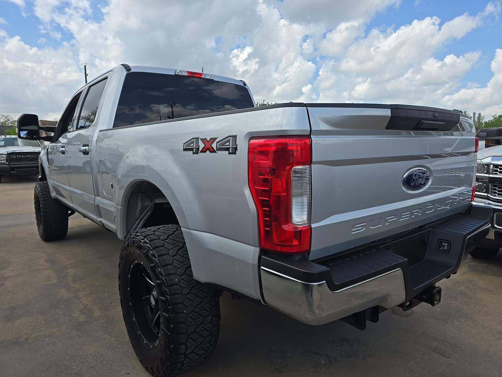 FORD F-250 - 2