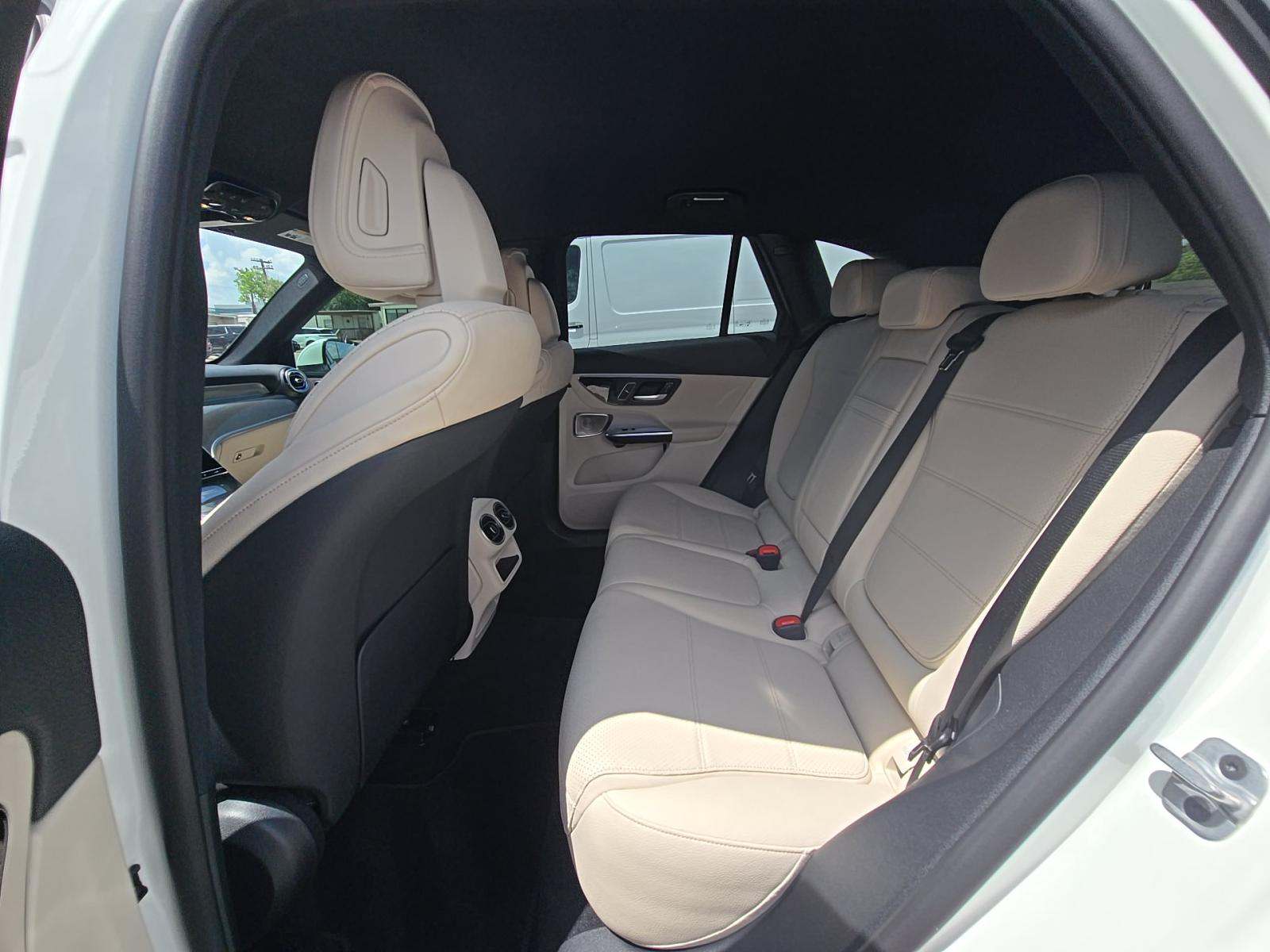 MERCEDES-BENZ GLC - 9