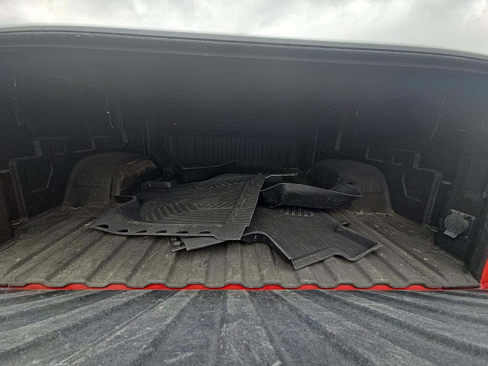 2022 Chevrolet Silverado 1500 RST AWD