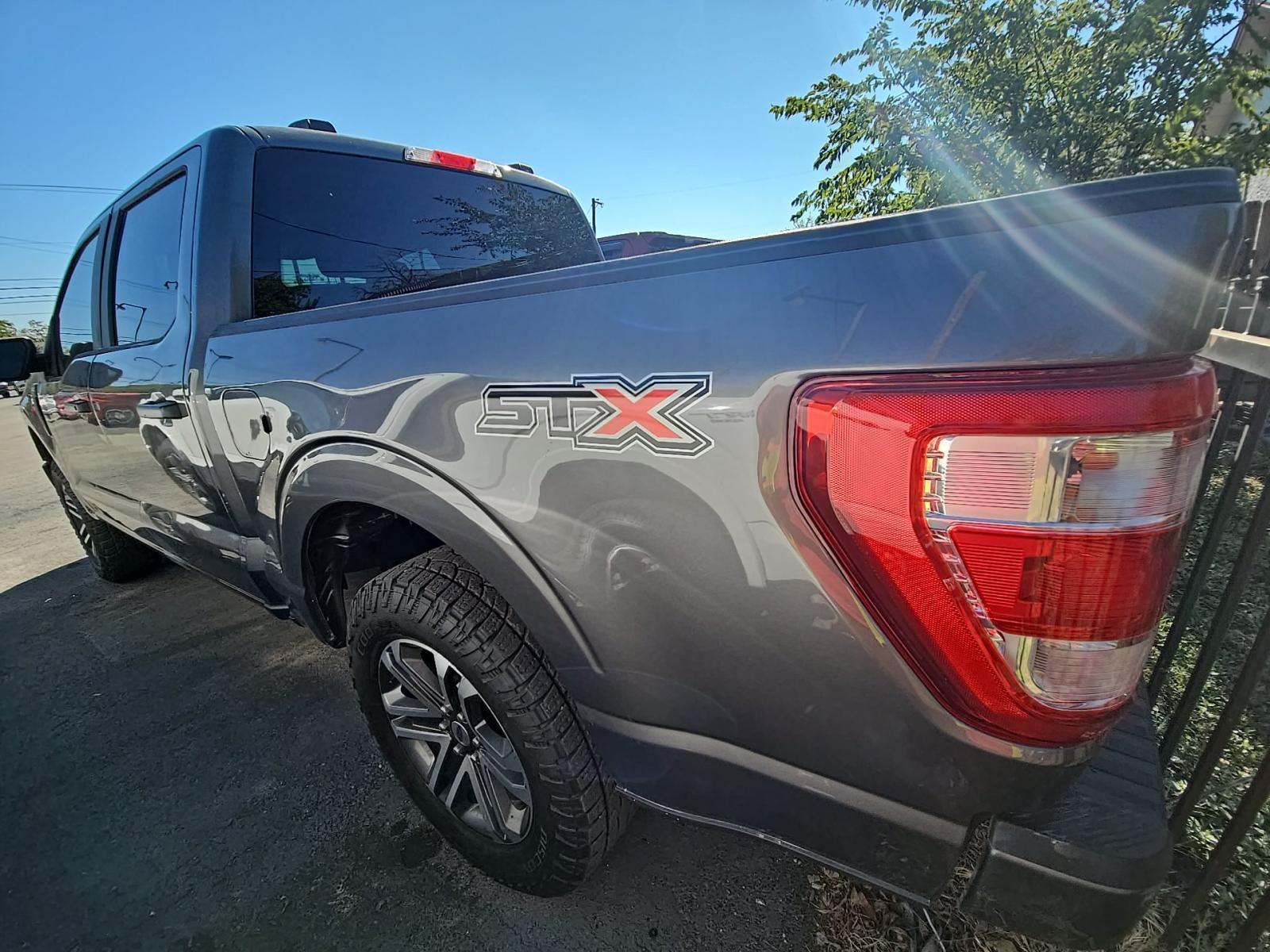 2022 Ford F-150 XL AWD