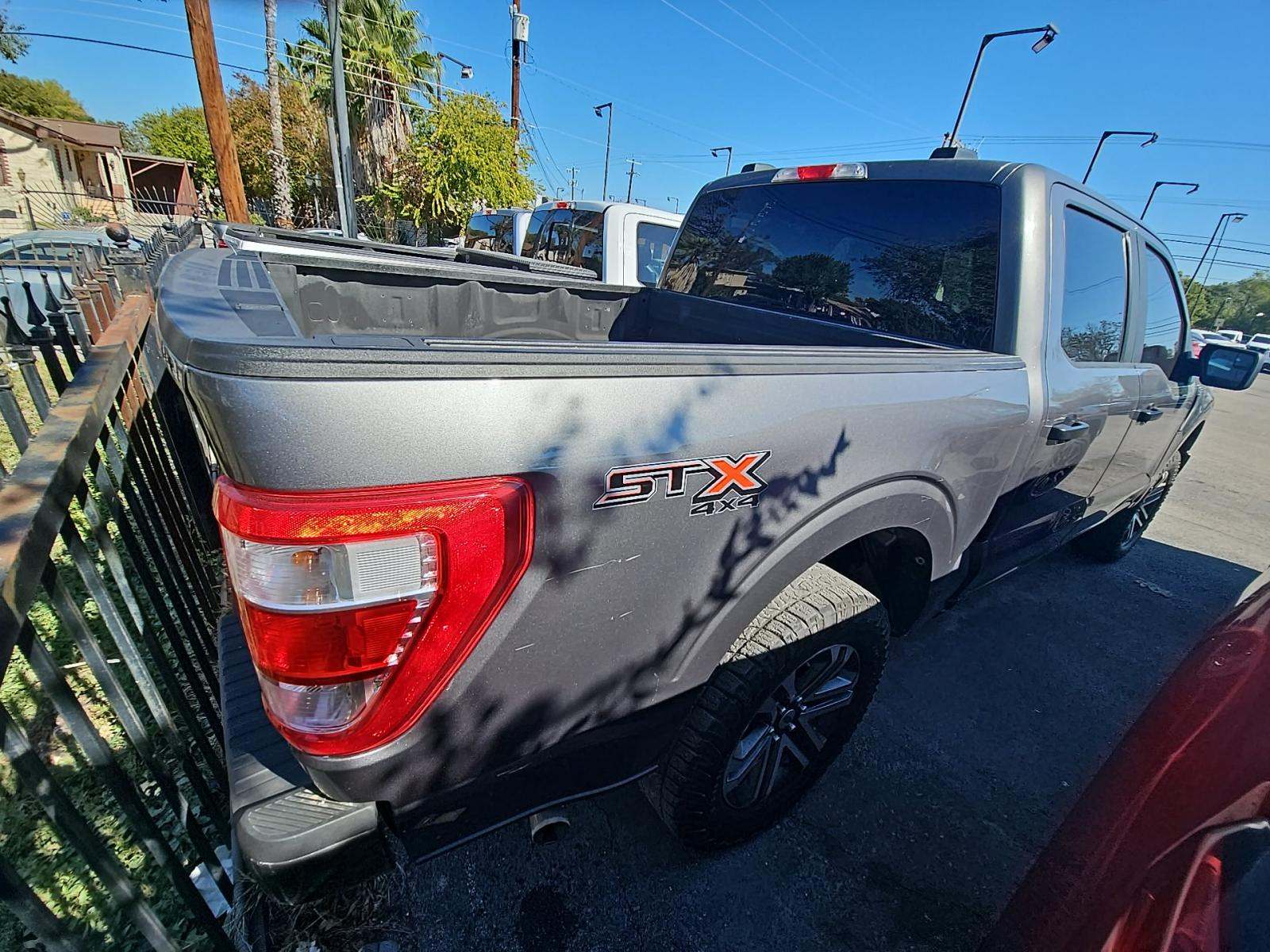 2022 Ford F-150 XL AWD