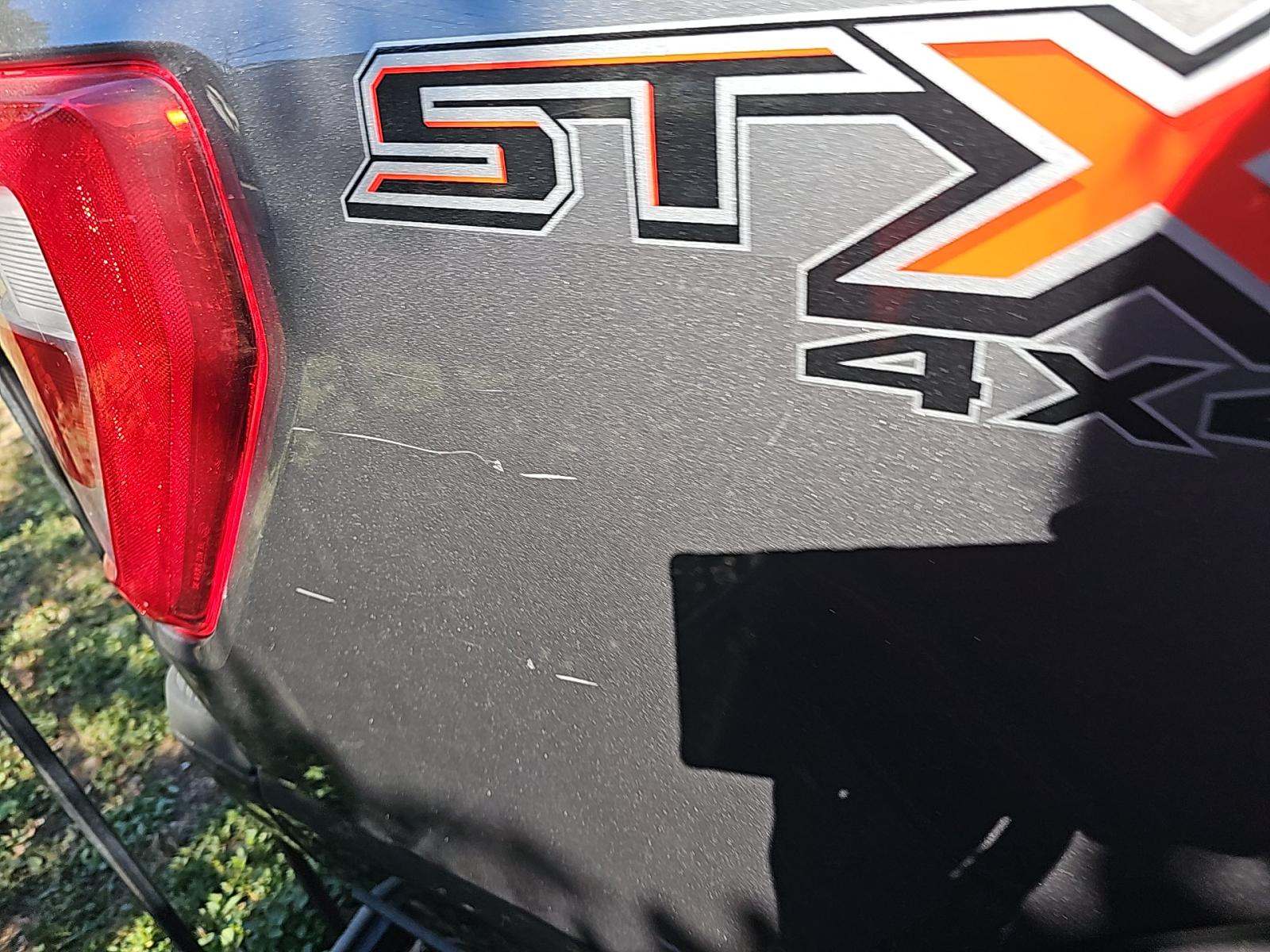 2022 Ford F-150 XL AWD