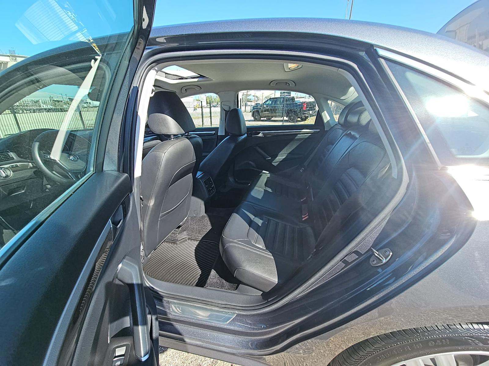 2016 Volkswagen Passat 1.8T SEL FWD