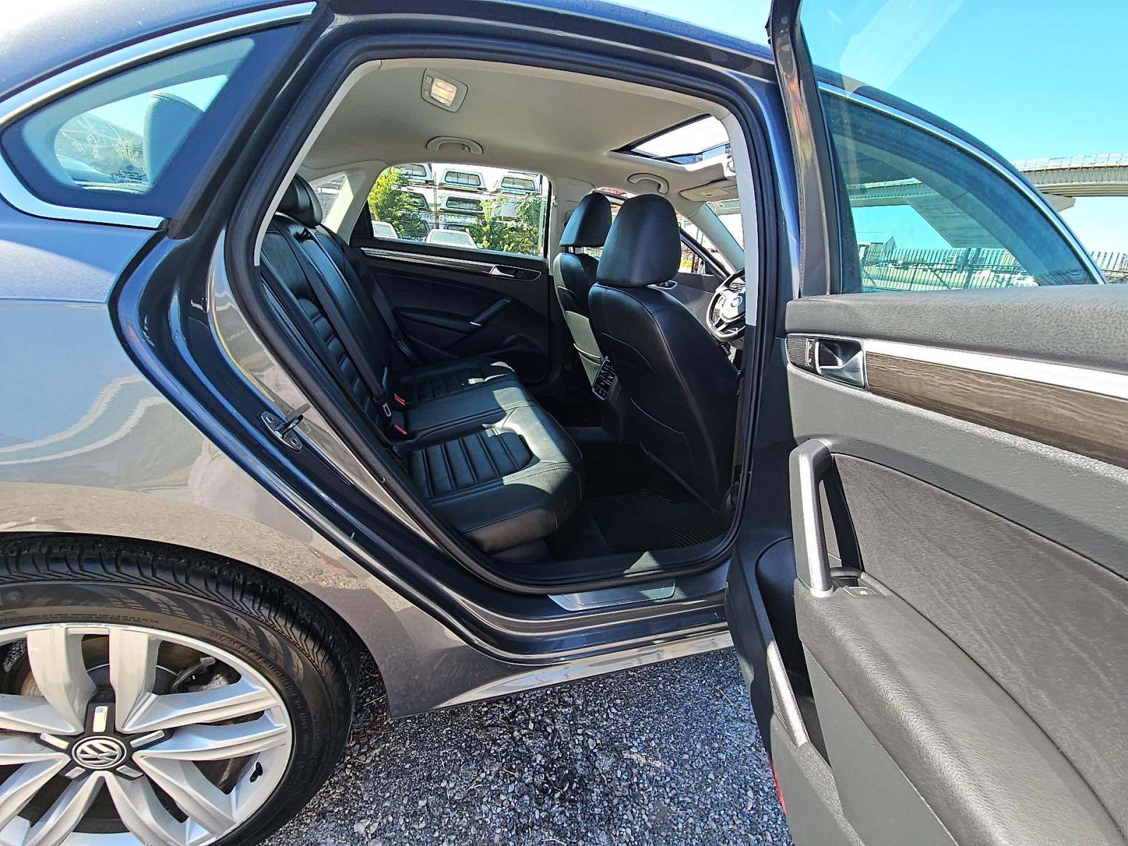 2016 Volkswagen Passat 1.8T SEL FWD