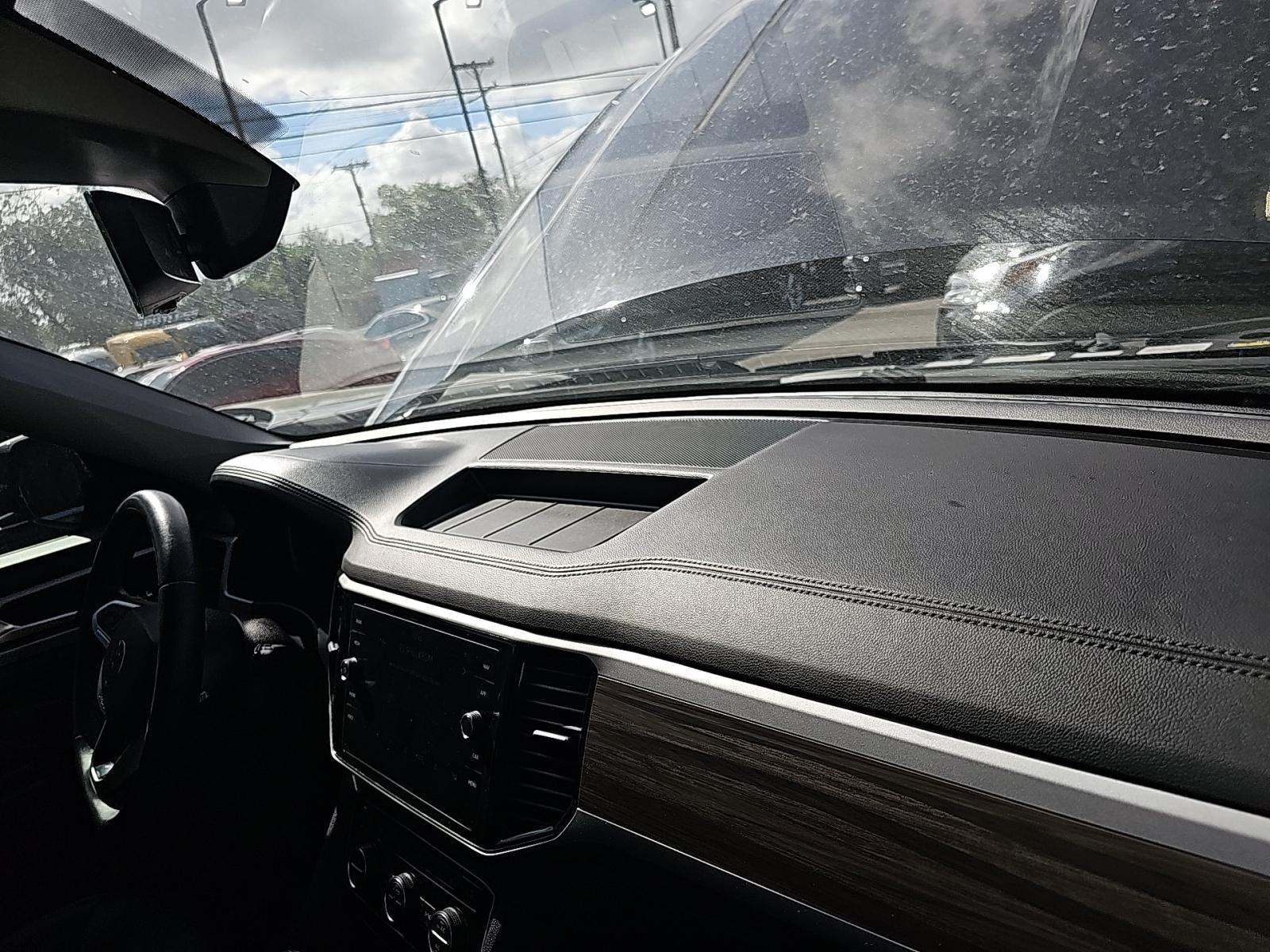 2021 Volkswagen Atlas 3.6L SEL Premium AWD