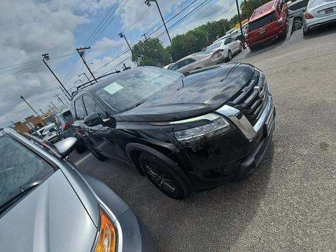 2022 Nissan Pathfinder SV FWD
