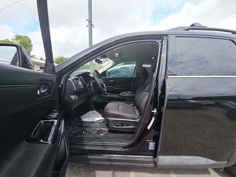 2022 Nissan Pathfinder SV FWD