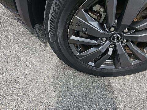 2022 Nissan Pathfinder SV FWD