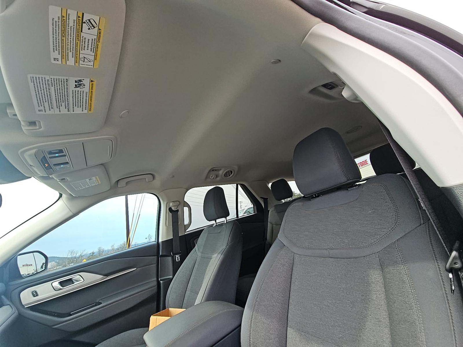 2025 Ford Explorer Active RWD