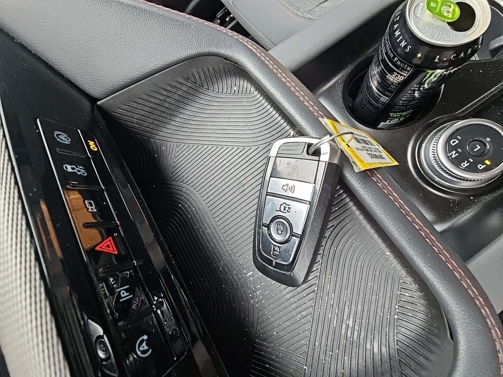 2025 Ford Explorer Active RWD