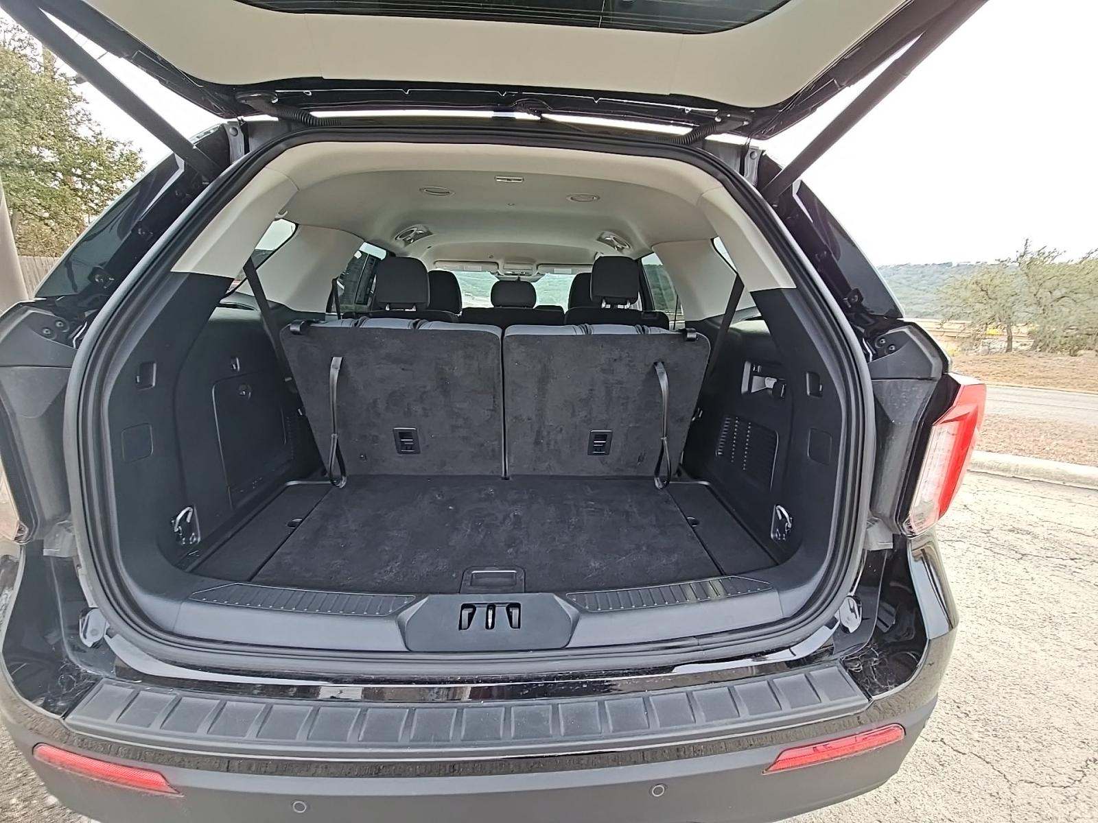 2025 Ford Explorer Active RWD