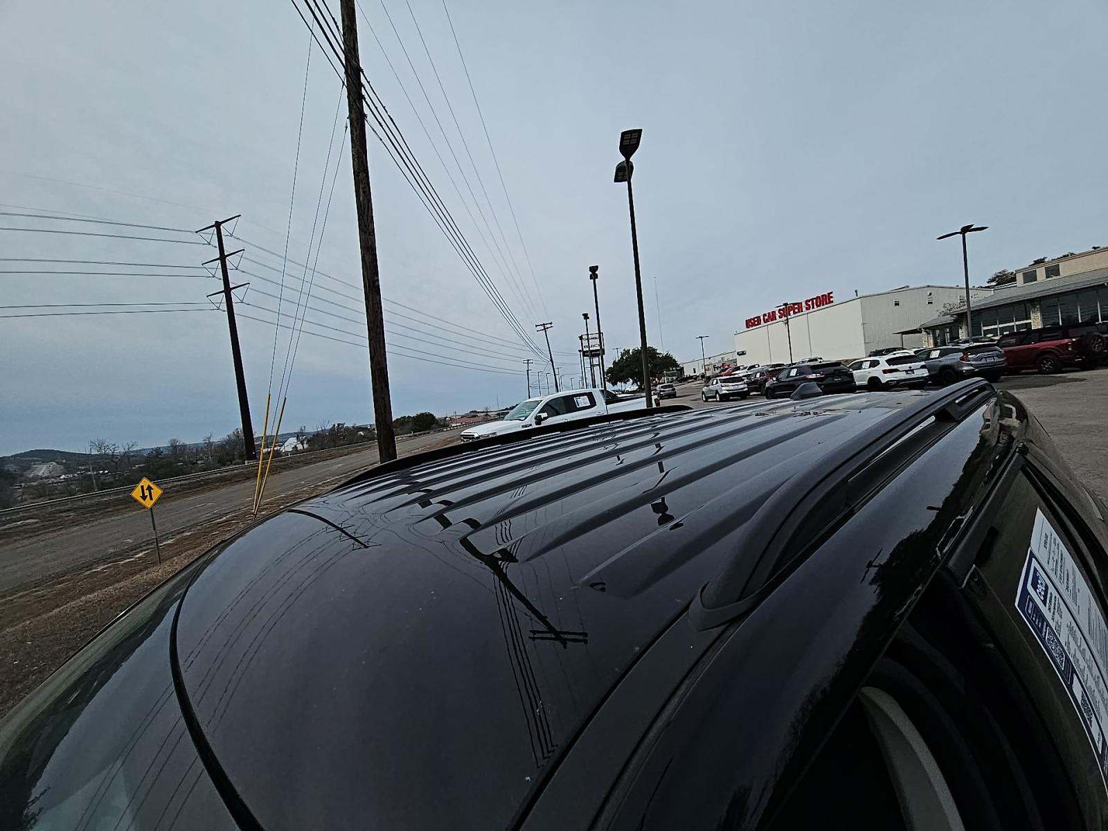 2025 Ford Explorer Active RWD