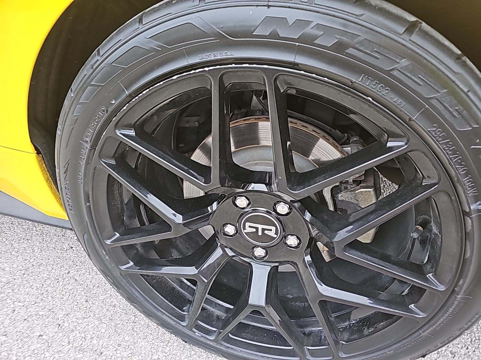 2015 Ford Mustang GT Premium RWD