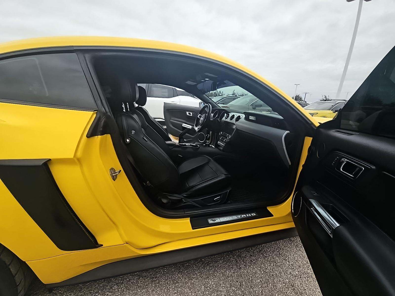 2015 Ford Mustang GT Premium RWD