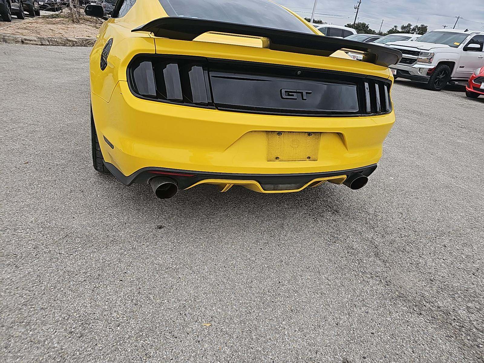 2015 Ford Mustang GT Premium RWD