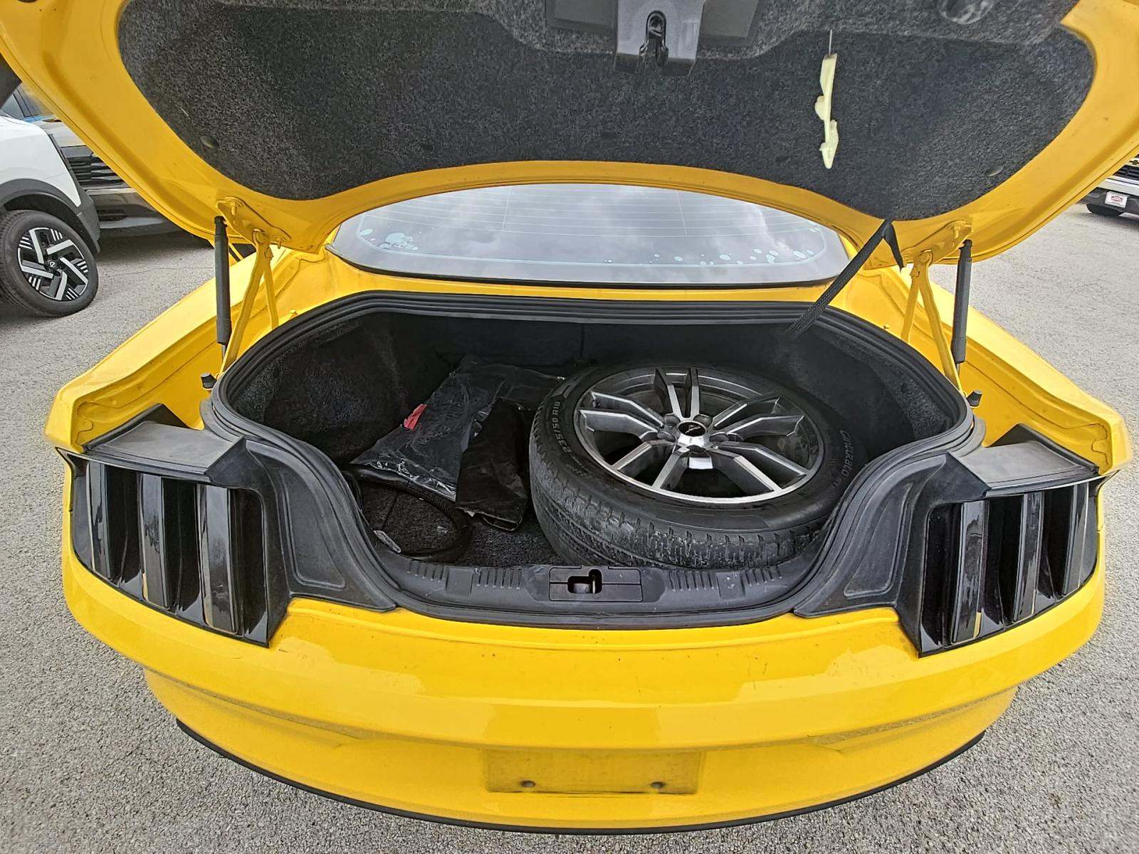 2015 Ford Mustang GT Premium RWD