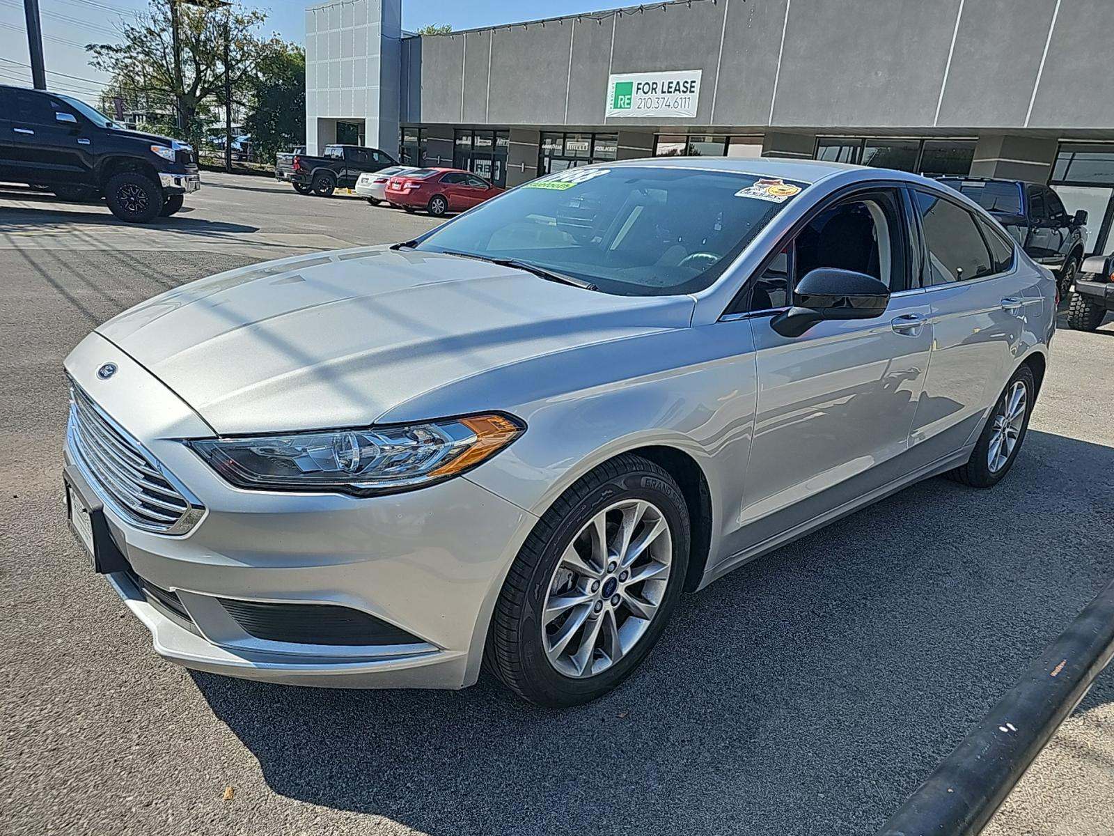 2017 Ford Fusion SE FWD