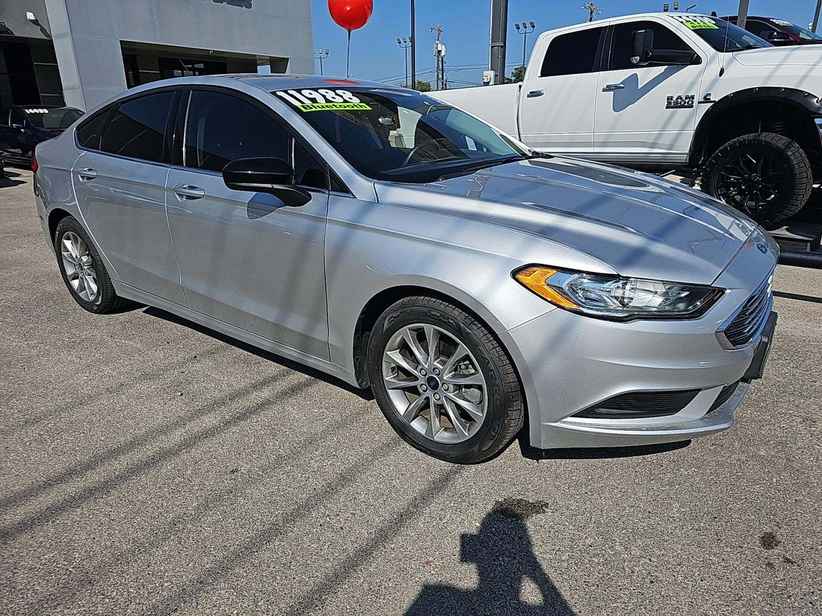 2017 Ford Fusion SE FWD