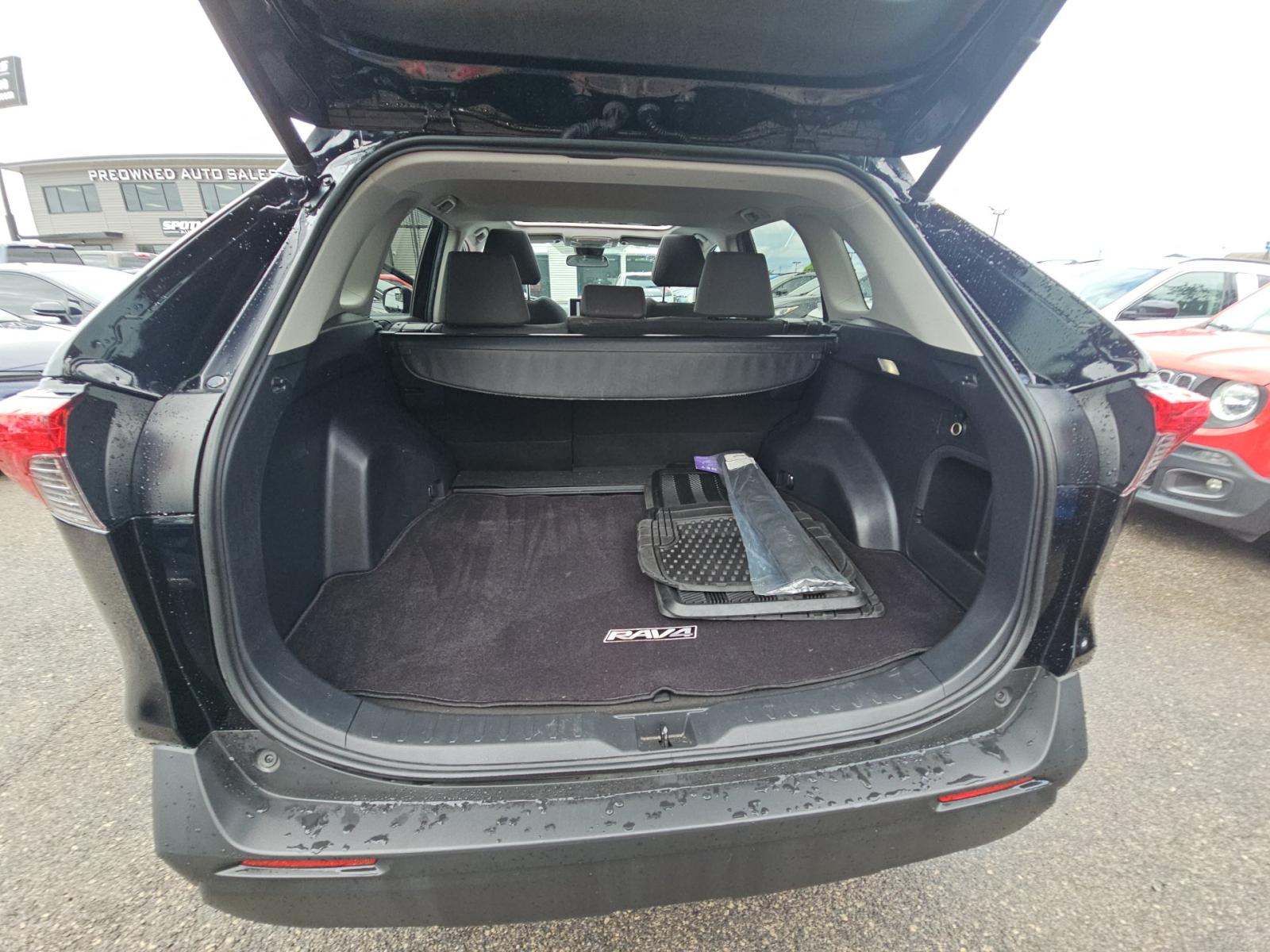 2023 Toyota RAV4 Hybrid XLE AWD