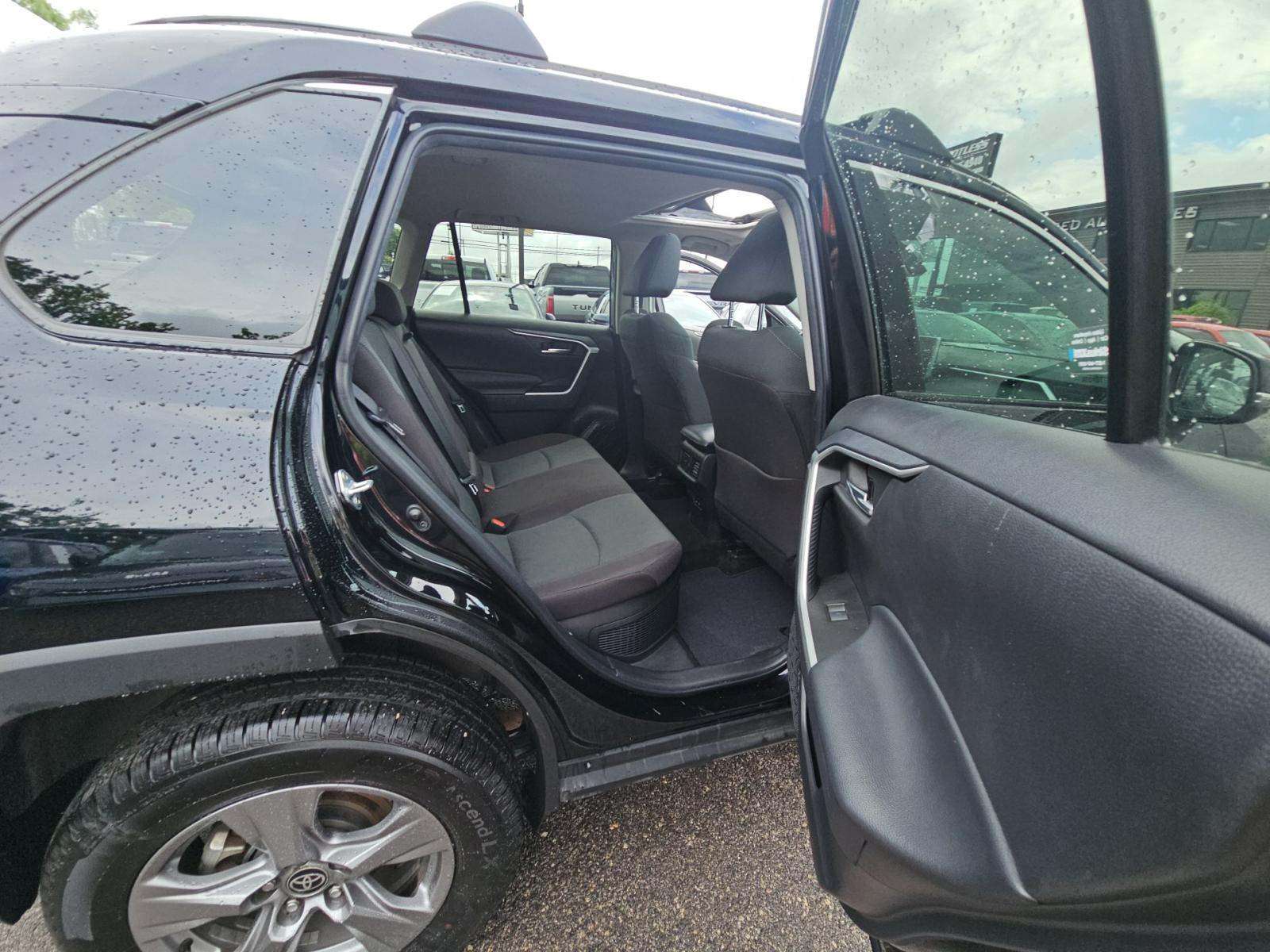 2023 Toyota RAV4 Hybrid XLE AWD