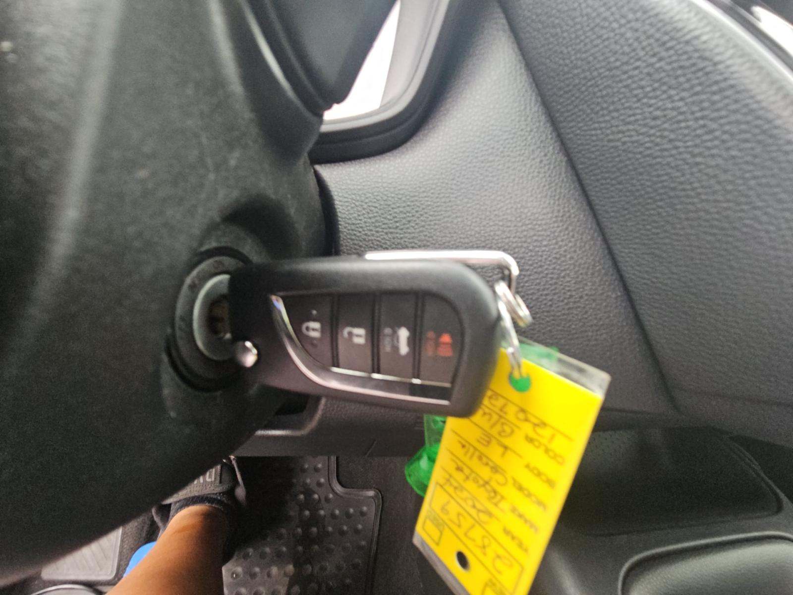 2024 Toyota Corolla LE FWD