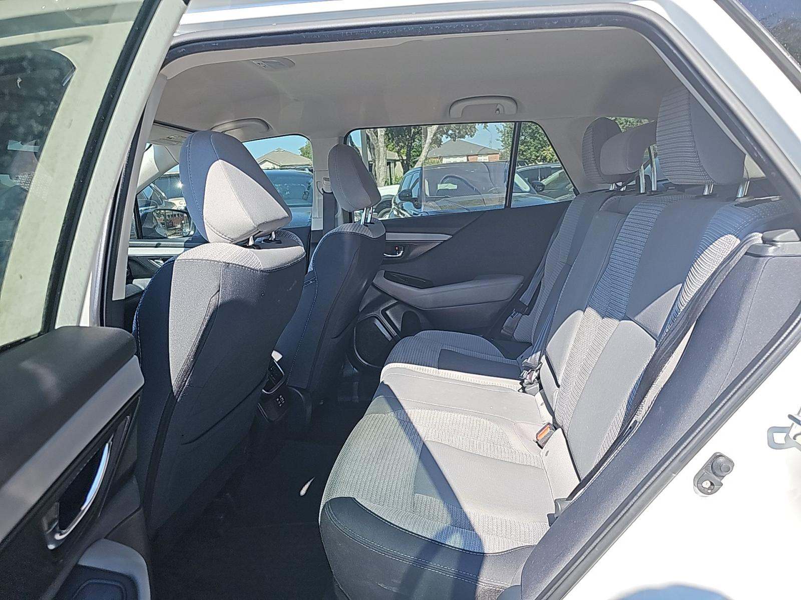 2023 Subaru Outback Premium AWD