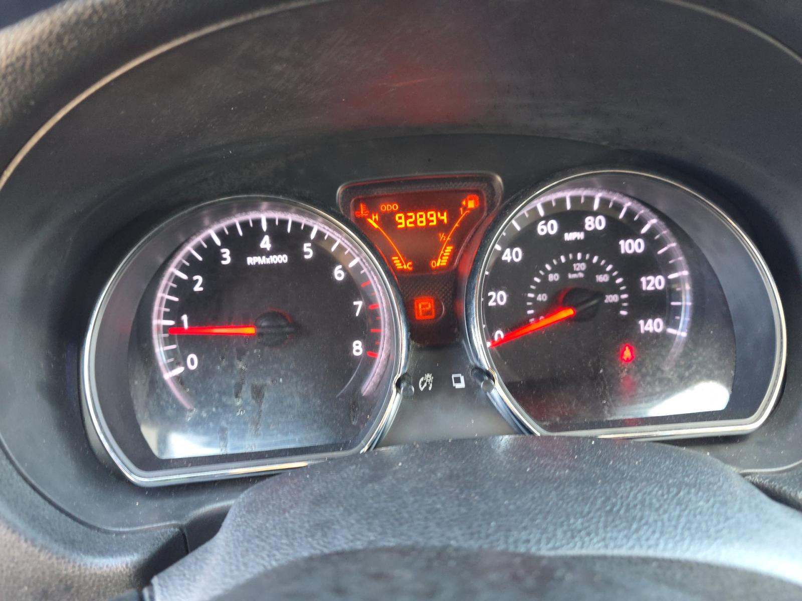 NISSAN VERSA NOTE - 9