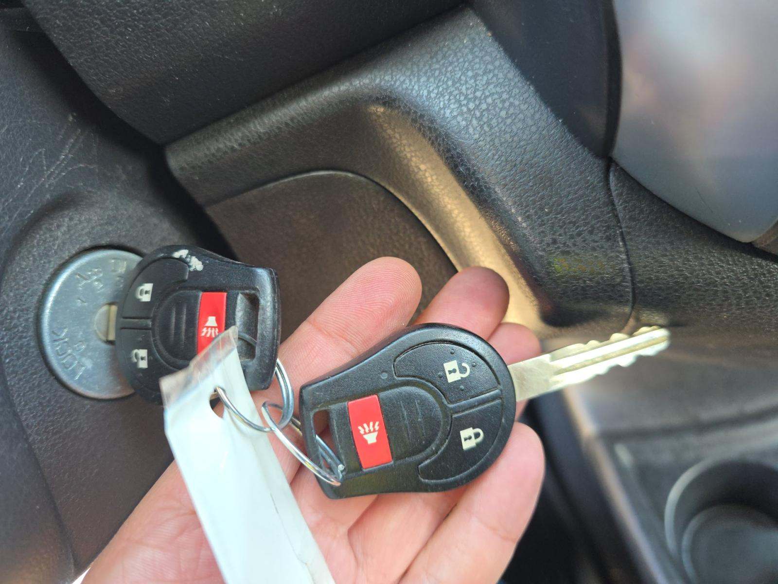 NISSAN VERSA NOTE - 8
