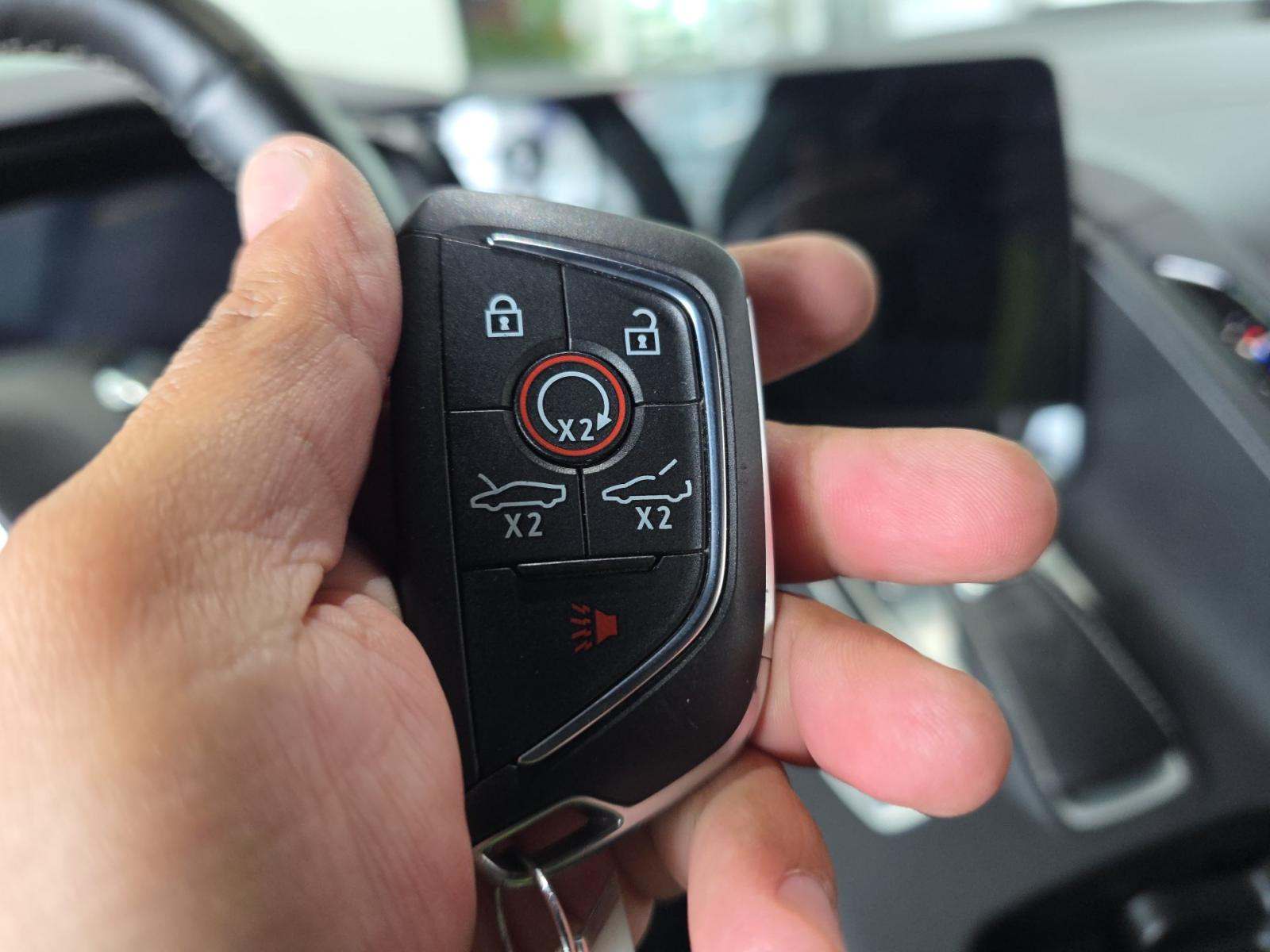 CHEVROLET STINGRAY - 8