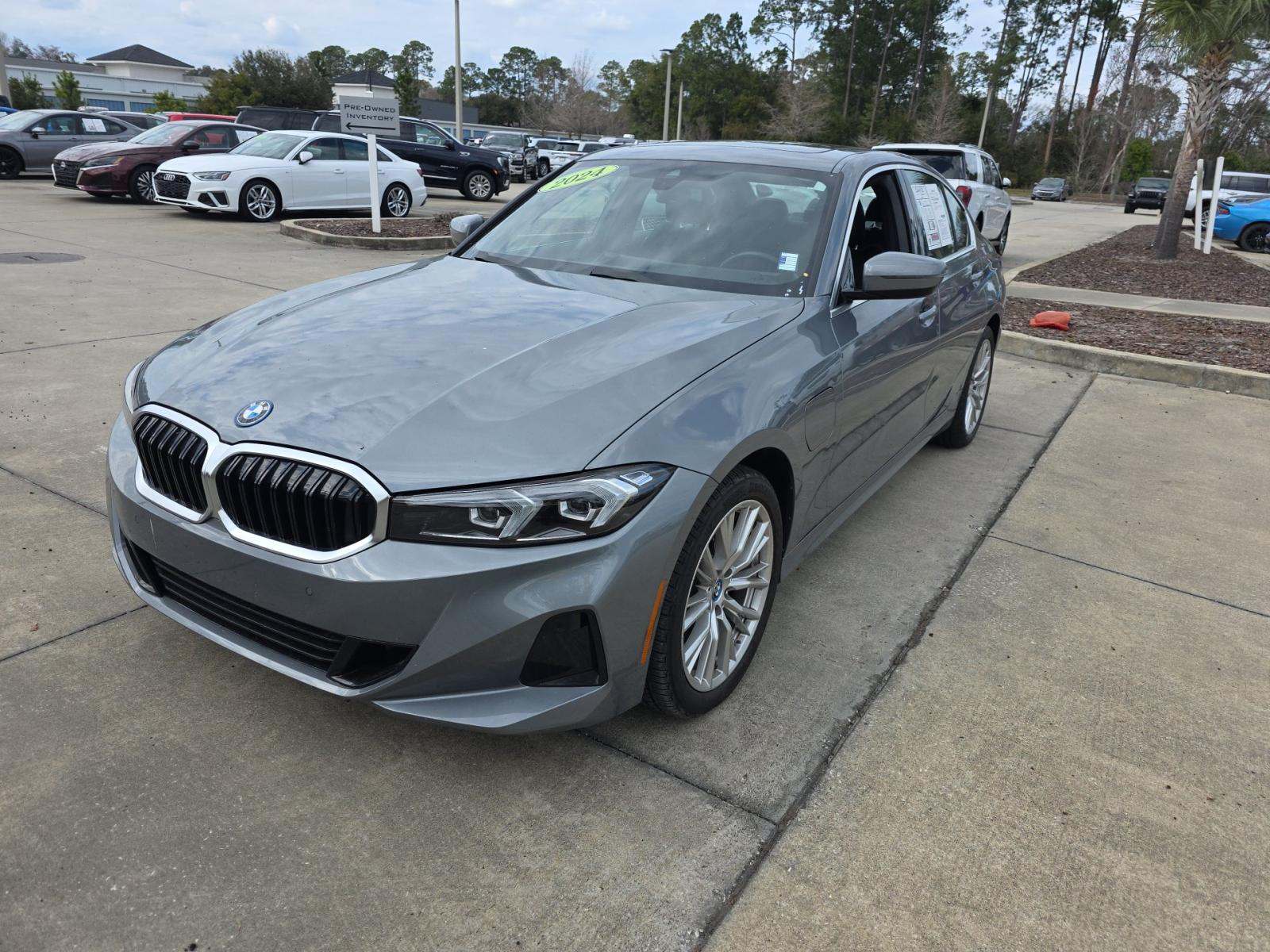 2024 BMW 3 Series 330e RWD