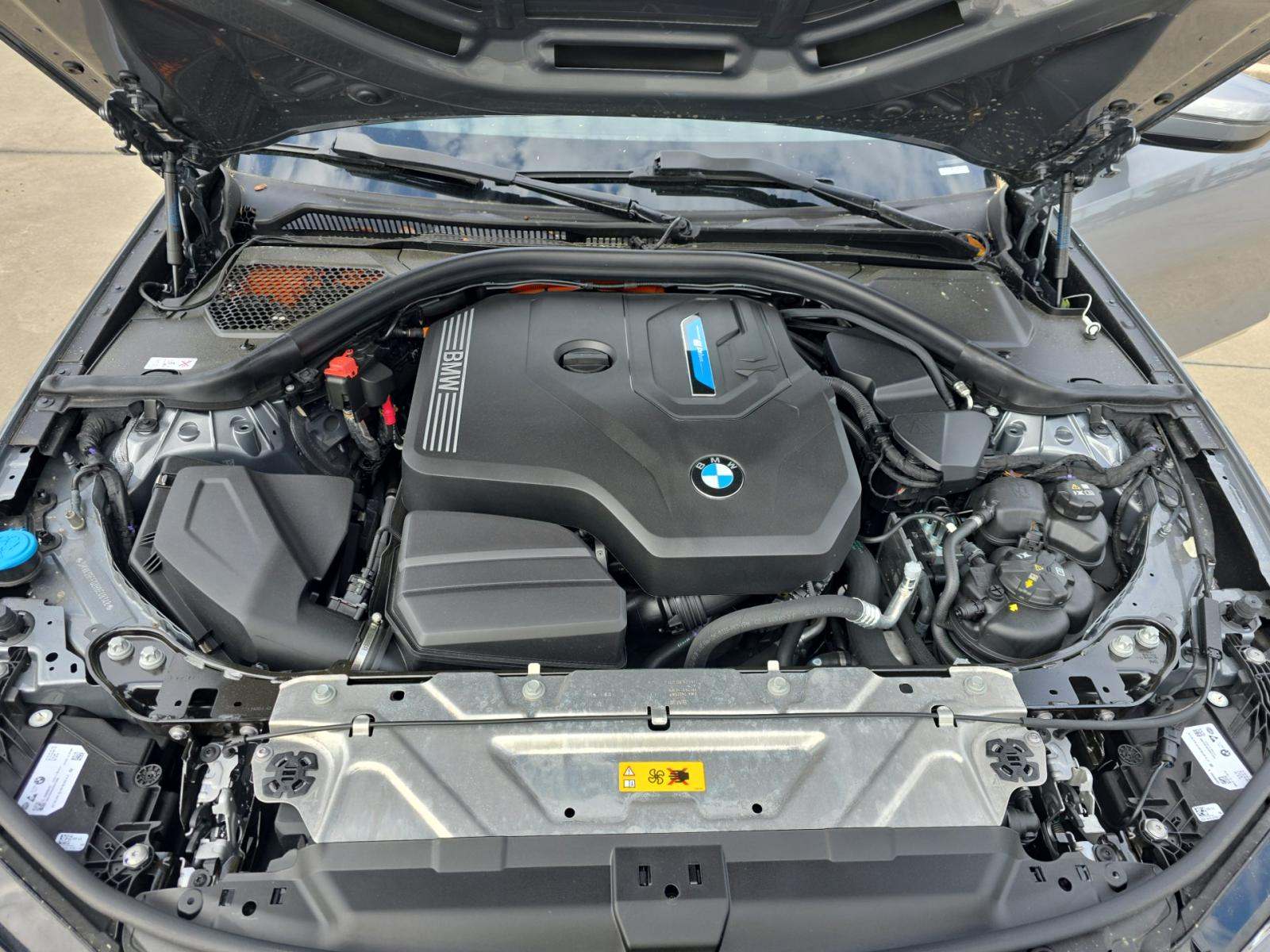 2024 BMW 3 Series 330e RWD