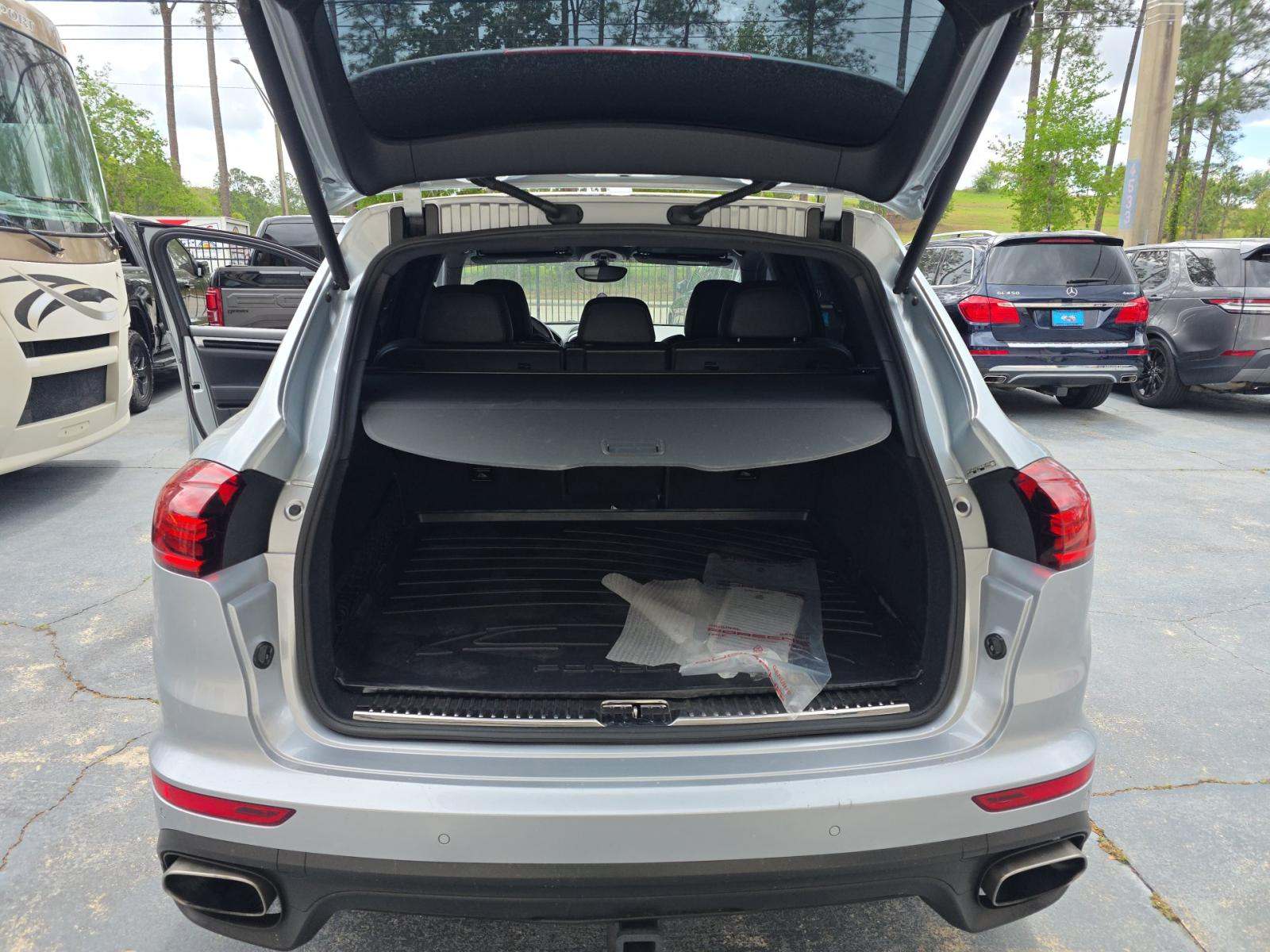 2017 Porsche Cayenne Platinum Edition AWD