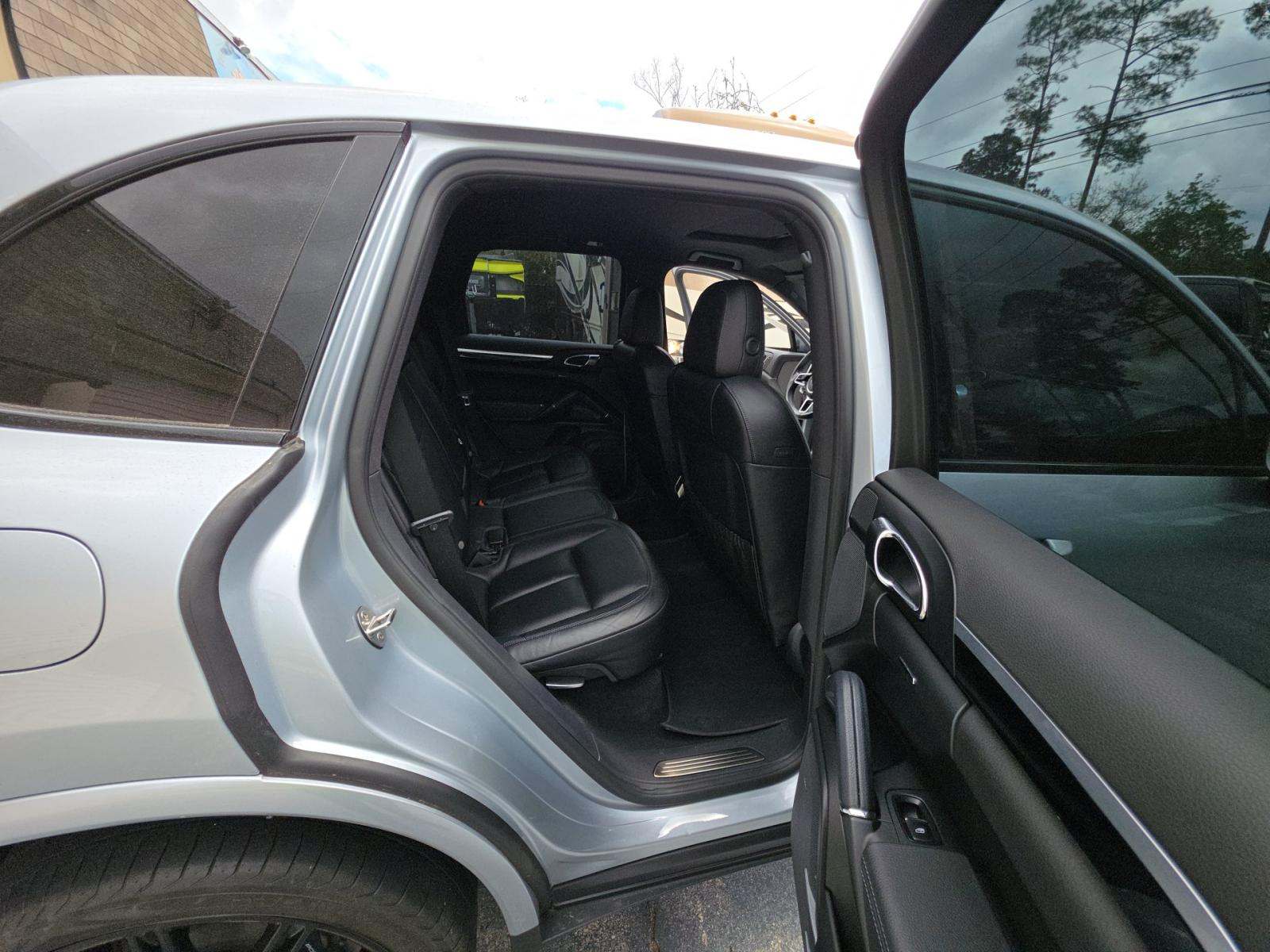 2017 Porsche Cayenne Platinum Edition AWD