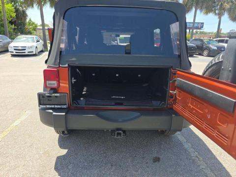 JEEP UNLIMITED SPORT - 10