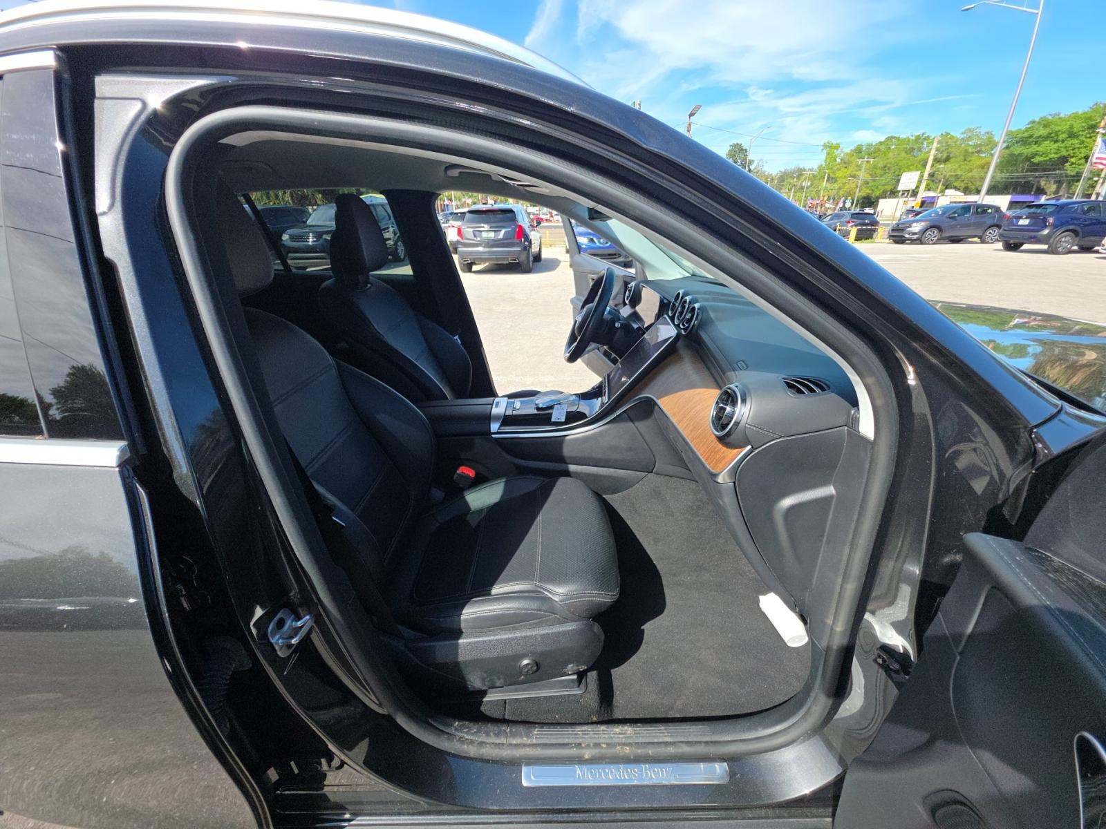 2024 Mercedes-Benz GLC GLC 300 RWD