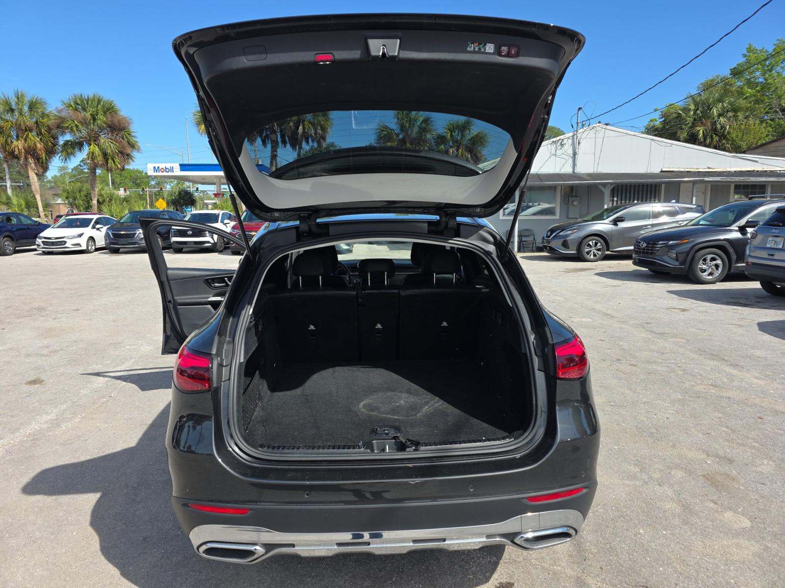 2024 Mercedes-Benz GLC GLC 300 RWD