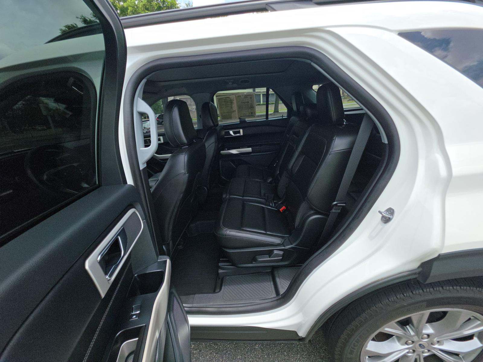 FORD EXPLORER - 9