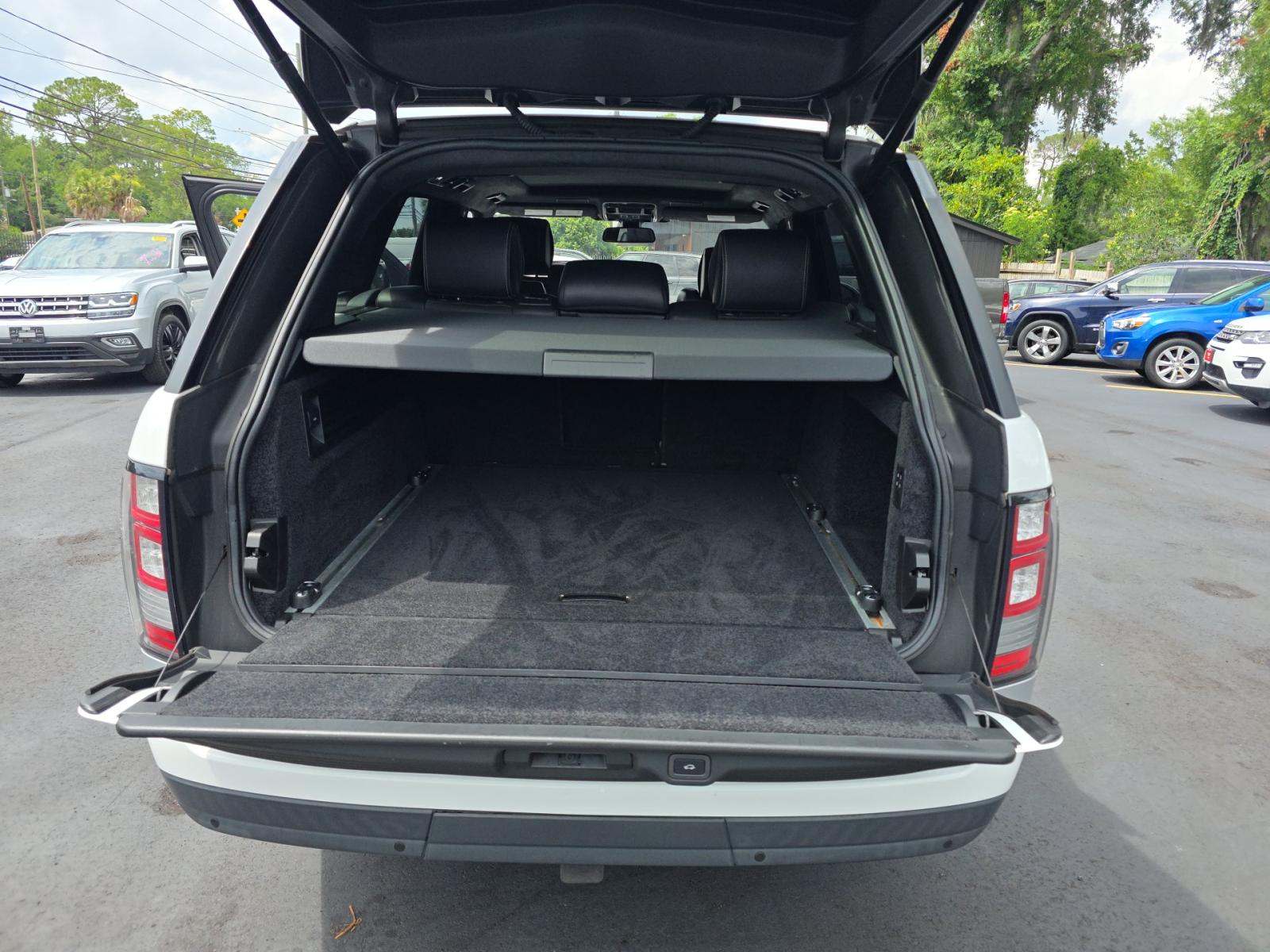 LAND ROVER RANGE ROVER - 10