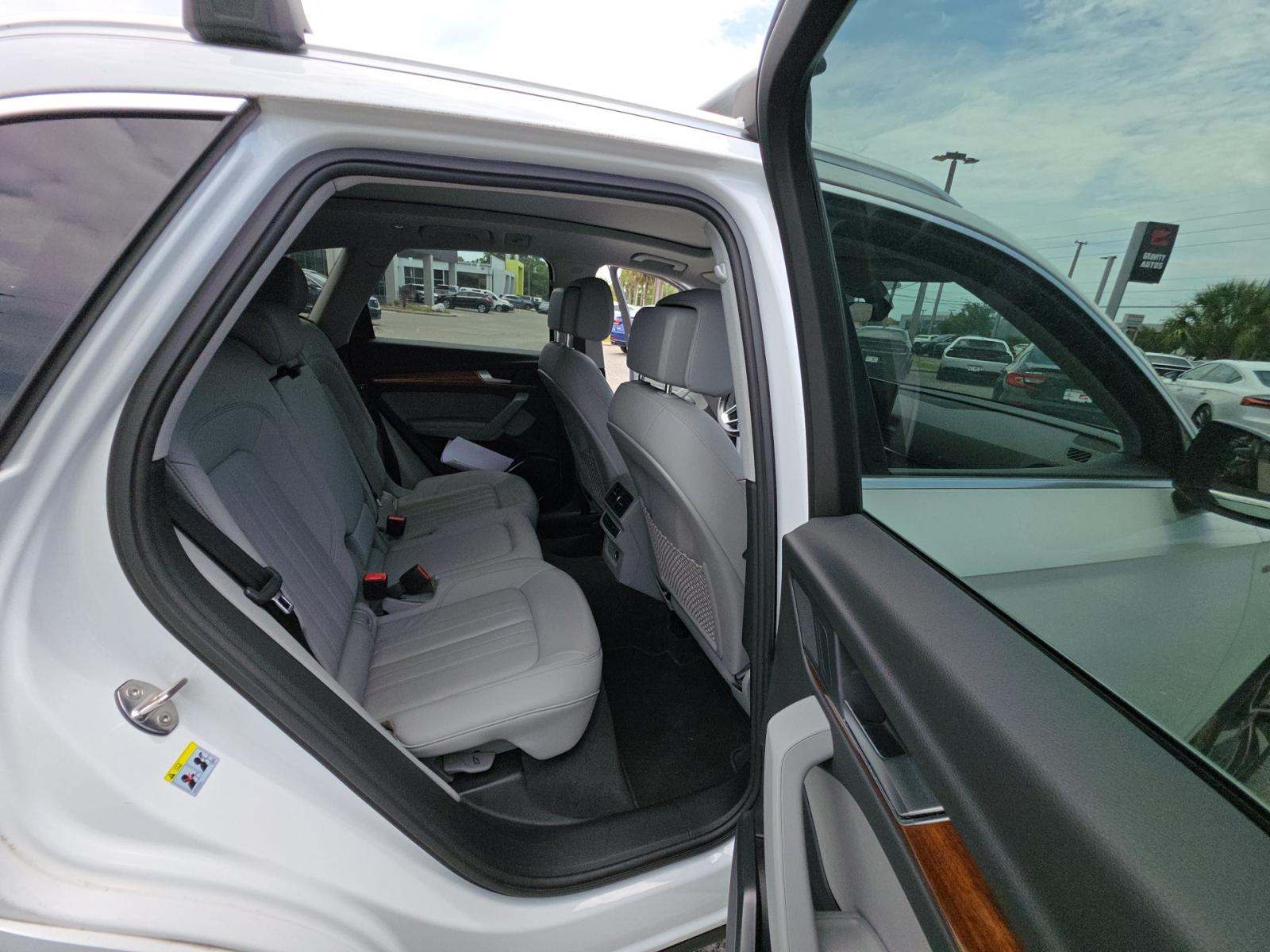 2022 Audi Q5 S line Premium Plus AWD